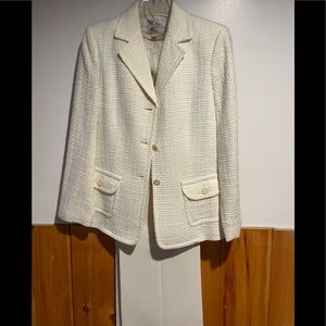 Le Suit Women’s pantsuit